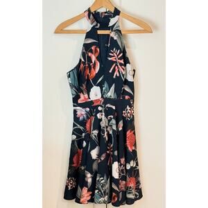 Stylestalker NWT Jasper Circle Floral Dress Keyhole Halter Size XS Multi-Color